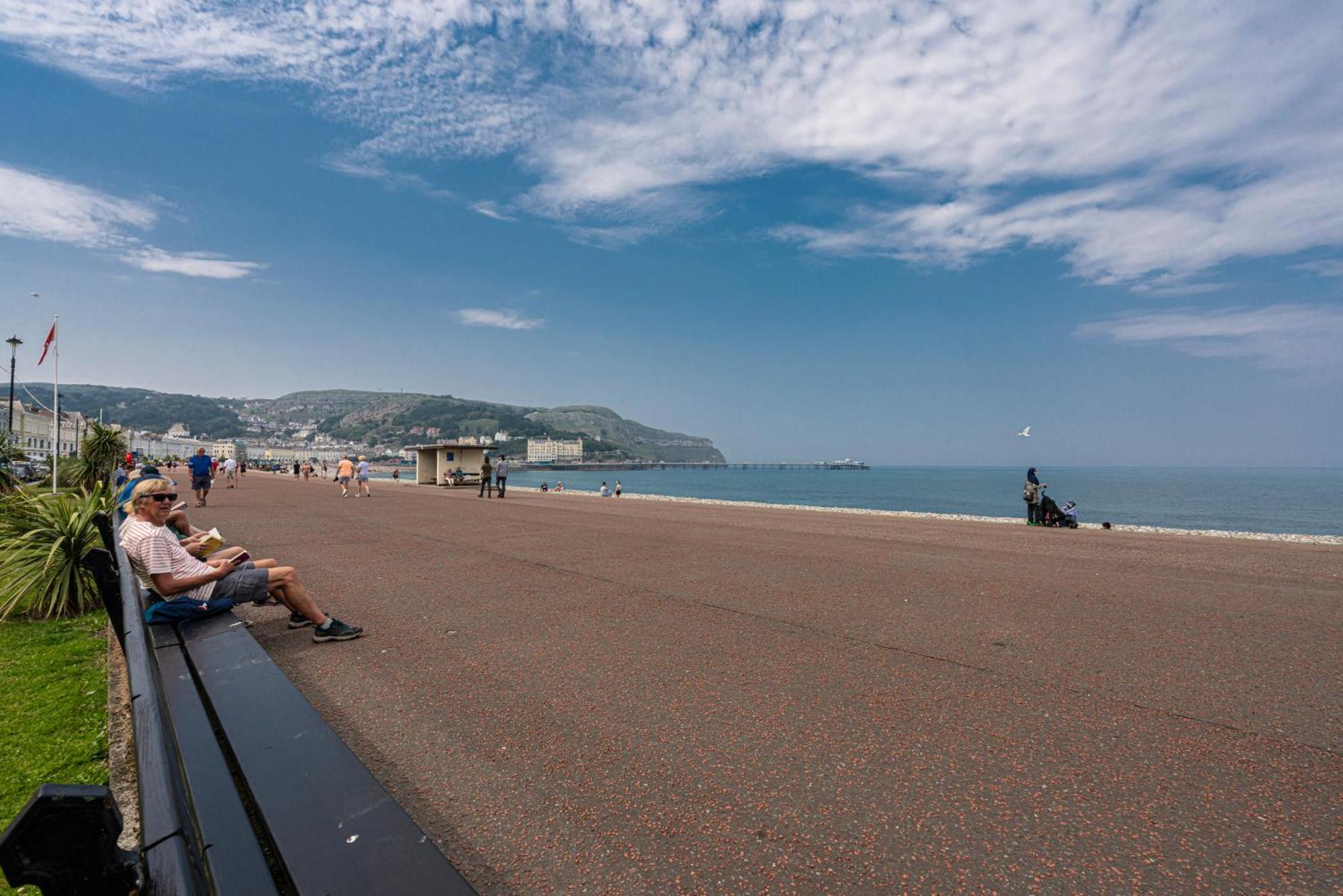 The Central Hotel Llandudno Esterno foto