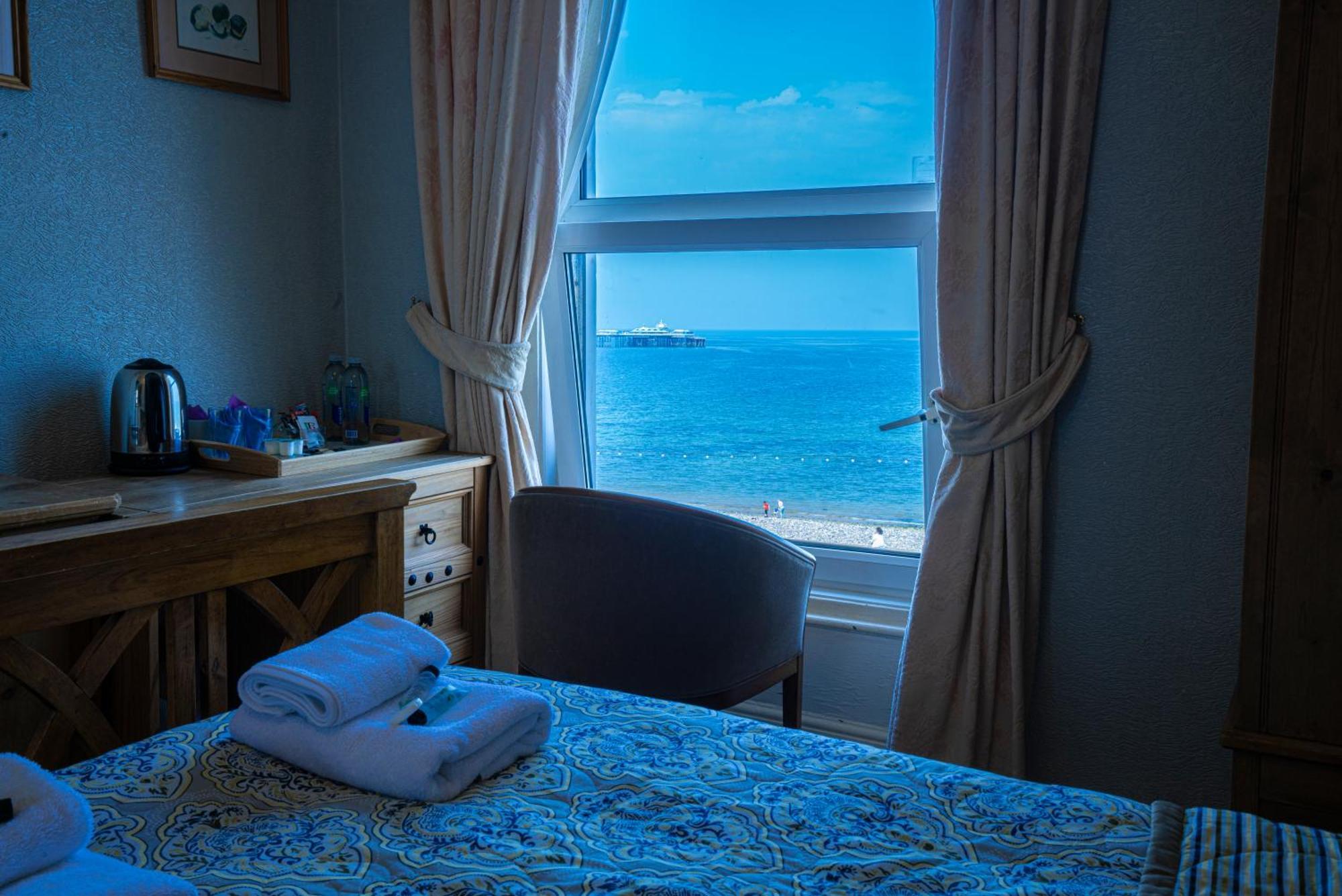 The Central Hotel Llandudno Esterno foto